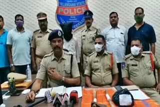 police arrested accused in women murder case at sangareddy
