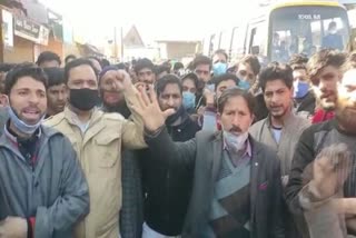 shopkeepers' stage protest