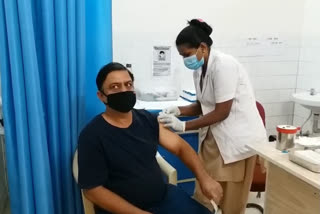 third stage vaccination in nagpur,  third stage vaccination,   नागपुरात लसीकरणाला सुरुवात,   देशात तिसऱ्या टप्प्याचे लसीकरण,   नागपूर लसीकरण न्यूज