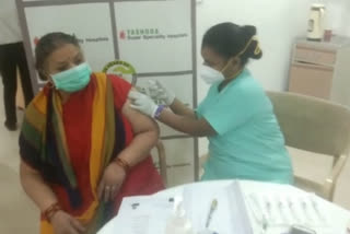 Corona vaccination begins in Ghaziabad