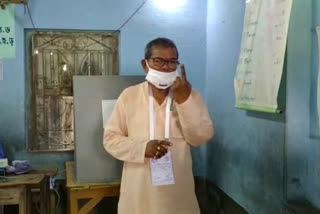 bengal election 2021_Trinamool candidate Bankim Chandra Hazra cast his vote at Sagar Assembly constituency