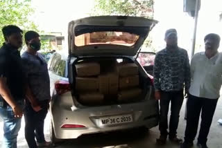 Large consignment of liquor recovered from i20 car, 2 accused arrested