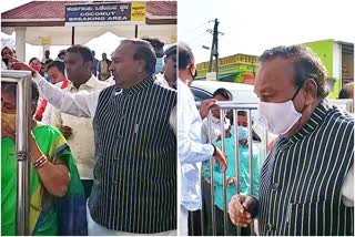 Security personnel appeal KS Eshwarappa to wear mask