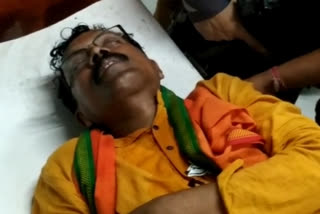 bengal election 2021: diamond harbour bjp candidate dipak halder attacked by goons