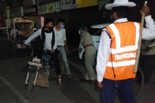 ETV bharat inspects night curfew in Durg city