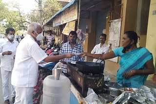 thirupathi parliament congres candidat chintha mohna election campaigning in venkatagiri