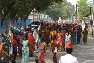 womens conducted rally in yanam for election campaigning