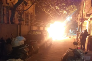 karol bagh delhi fire incident  fire incidents in delhi  fire breaks out in delhi  करोलबाग में आग की घटना  दिल्ली में आग की घटनाएं  दिल्ली में आगजनी की घटनाएं