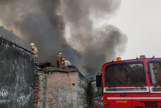 Fire at shoe factory in Kolkata