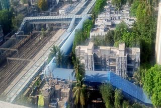 Skywalk construction andheri station