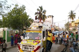 தூத்துக்குடியில் பரப்புரையில் ஈடுபட்ட சரத்குமார்