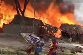 Fierce fire in Sudni village of Godda