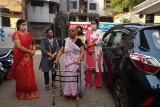 mla sandeep jaiswal mother vaccinated