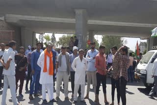 farmers blocked Titaram Chowk kaithal