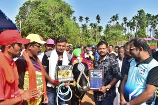 kambala-buffalo-moda-honored-by-fans-in-udupi