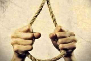 girl-rescued-from-delhi-commits-suicide-in-gumla