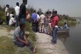 body-of-a-young-man-drowned-in-yamuna-wasc-in-burari