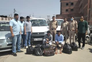 Greater Noida Police caught 2 liquor smuggler in Badalpur