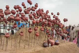 farmers built martyr memorial on delhi-jaipur highway