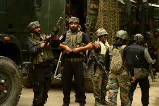 जम्मू और कश्मीर में मार्च में मारे गए कुल 17 आतंकवादी