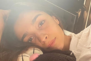 Alia Bhatt shares quarantine selfie