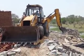 Chittorgarh Municipal Council action,  Encroachment removed from Jhanjharia Talab