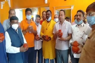 four-bjp-mla-worshiped-in-baba-temple-in-deoghar
