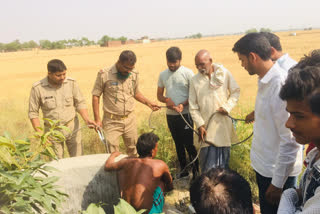 मौके पर जांच करती क्राइम ब्रांच की टीम