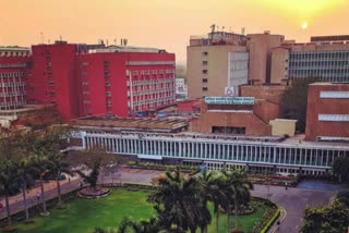 delhi aiims halts educational activity