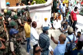 farmers protested against Shahbad police