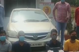 arrested four robbers in noida