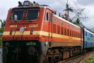 TRAIN DIVERSION  ട്രെയിൻ സർവീസുകളിൽ മാറ്റം  Change in train services  train services  Kannur-Alappuzha Express  കണ്ണൂർ- ആലപ്പുഴ എക്‌സ്പ്രസ്