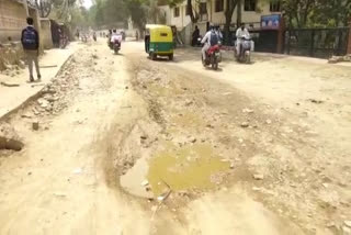 Mangal Bazar Road's condition worsens from bad