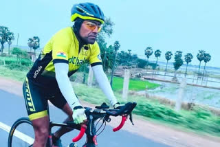 Army officer breaks two Guinness World Records for fastest solo cycling