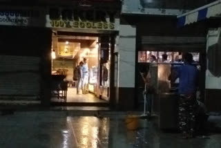 many-shops-remained-open-after-8-pm-in-ramgarh