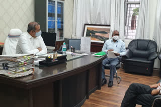 mp vidyut varan mahato met water resources secretary in jamshedpur