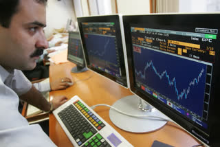 Market LIVE Updates: Benchmark indices flat in pre-opening amid mixed global cues