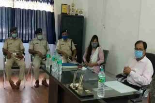 police administration meeting at egyarkund block office regarding corona in dhanbad