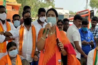 dk aruna fires on cm kcr, nagarjunasagar bypoll