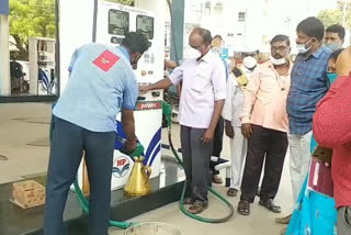 taskforce officers rides on petrol bunks in tenali guntur district