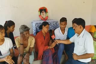 story-of-bijapur-police-naxalite-encounter-martyr-narayan-sodhi-family