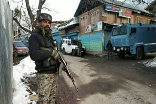 '7 militants killed, 4 security personnel and 3 civilians injured in gunfights'