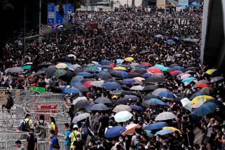 Hong Kong  Hong Kong anti-govt protests  ഹോങ്കോങ് സർക്കാർ വിരുദ്ധ പ്രക്ഷോഭം  എക്‌സ്ട്രാഡിഷൻ ബില്ല്  extradition bill