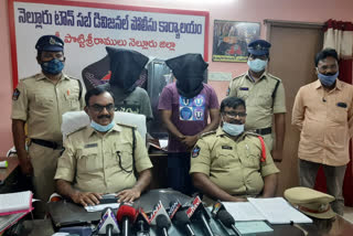 balaji nagar police chased murder case in nellore