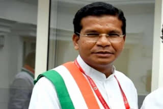 Congress state President Mohan Markam