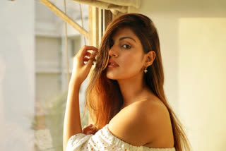 Reading Tagore is how Rhea Chakraborty is 'keeping the faith' up