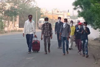 Bus service stopped due to Corona curfew in Khandwa, passengers disturbed