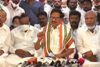 tamil-nadu-congress-leader-ks-alagiri-attacked-tn-cm-edapadi-palanisamy
