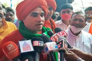 Koodala Sangama swamiji praised MLA Yatnal