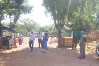 Police monitoring barricades